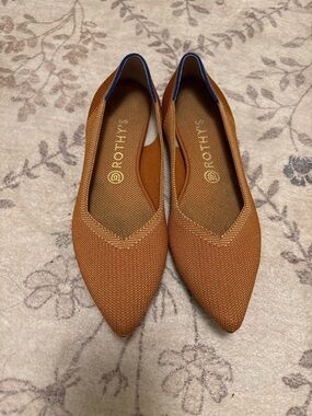 Rothy's Pointed Knit Flats in Brown with Blue Accent